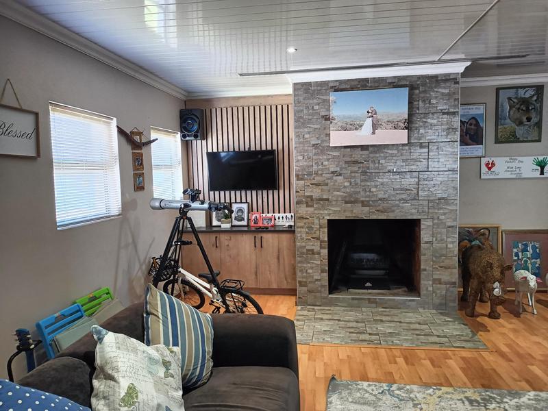 4 Bedroom Property for Sale in Darling Western Cape